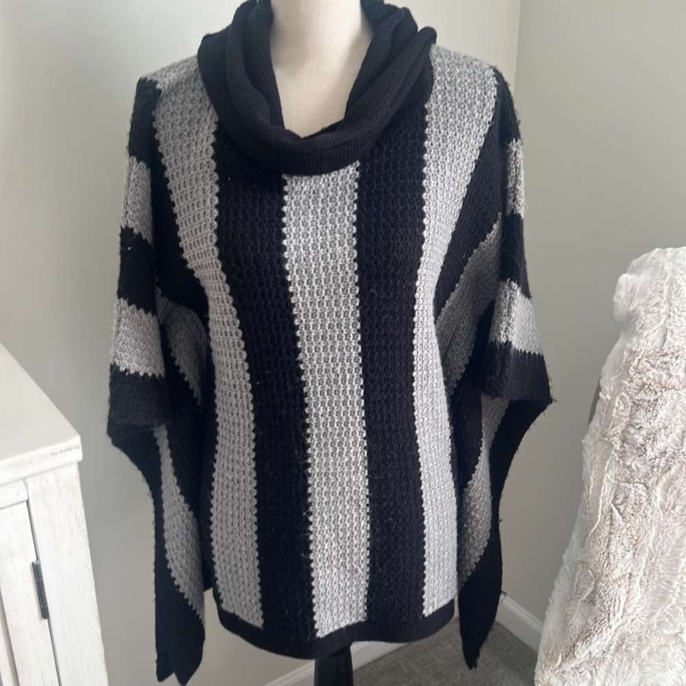 Even pullover sweater from Sax